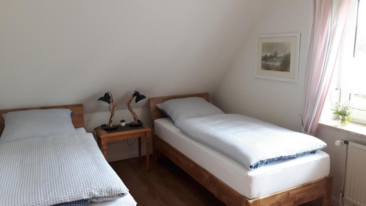 Ferienhaus Gartenstrasse Osten Buitenkant foto
