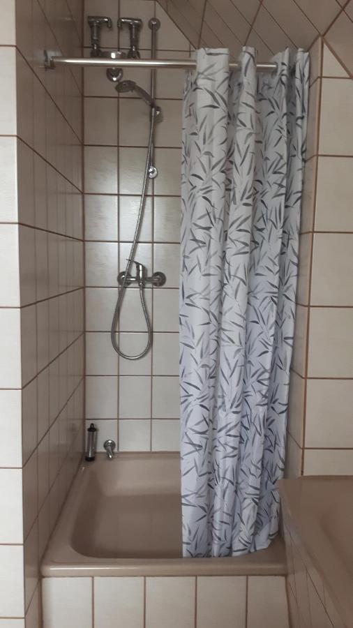 Ferienhaus Gartenstrasse Osten Buitenkant foto